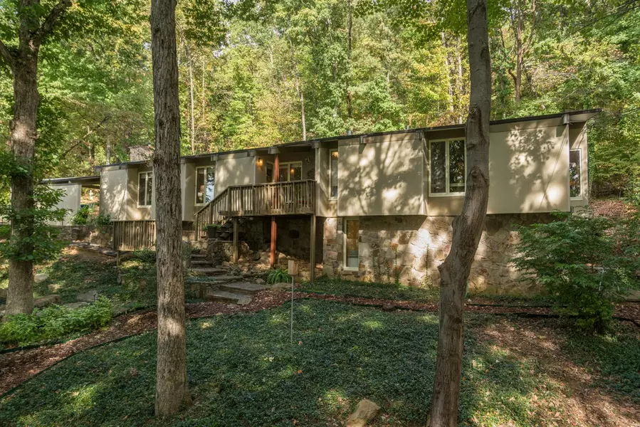 1053 Sunset Drive, Signal Mountain, TN 37377