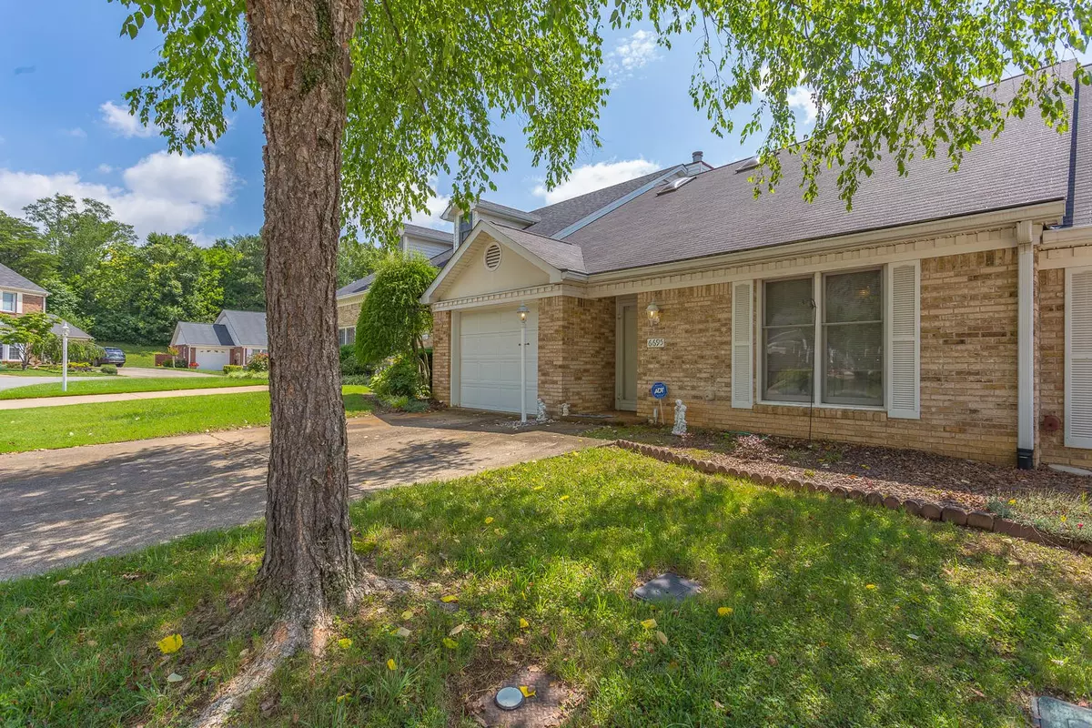 Chattanooga, TN 37421,6695 Hickory Manor Circle