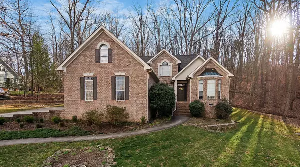 3832 Windtree Drive, Signal Mountain, TN 37377