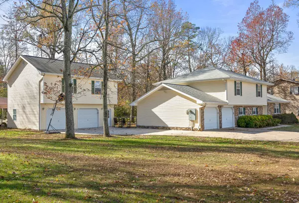 Chattanooga, TN 37421,9401 Berkshire Circle