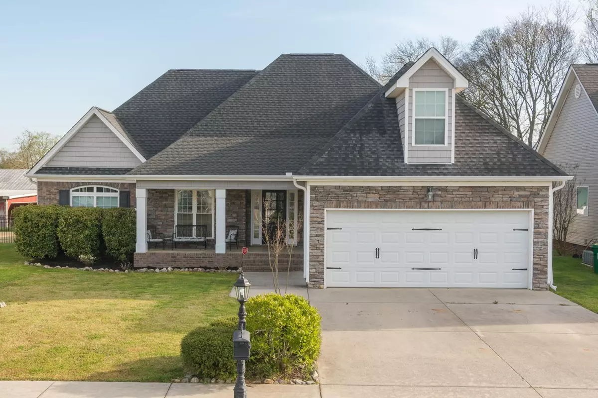 Ooltewah, TN 37363,8515 Lexie Lane