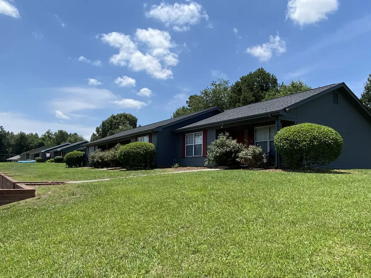 Dalton, GA 30721,104 NW Sunray Drive