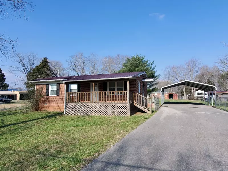 818 Forest Cir, Sparta, TN 38583