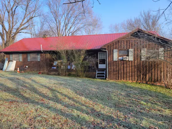 236 McMinnville Hwy, Woodbury, TN 37190