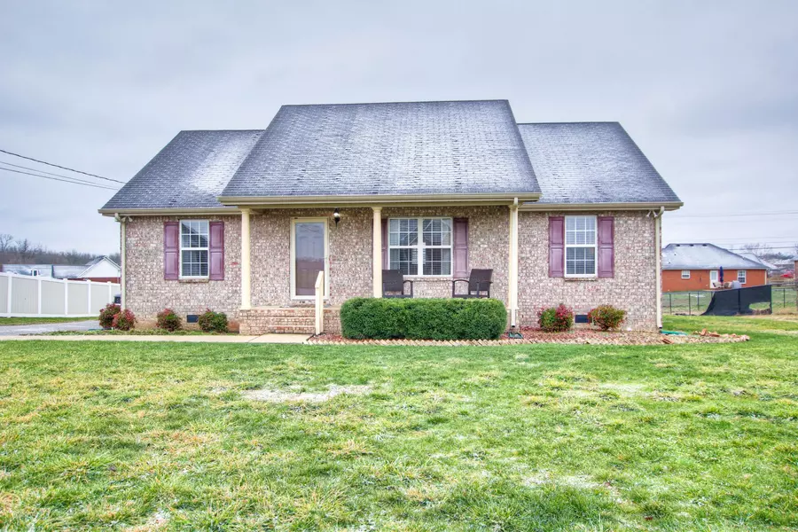 3026 Ridgewood Dr., Christiana, TN 37037