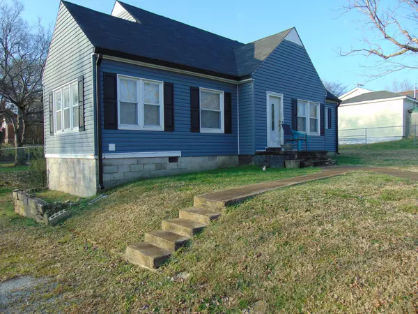 755 Cedar St, Lewisburg, TN 37091