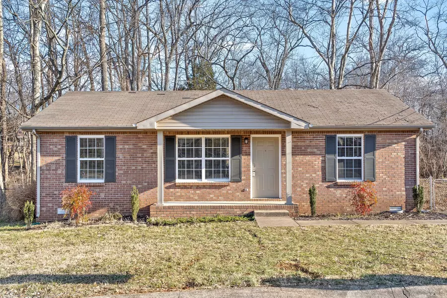 105 Monarch Ln, Clarksville, TN 37042