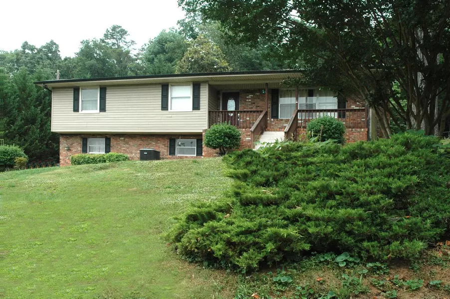 3215 Berkley Drive, Chattanooga, TN 37415