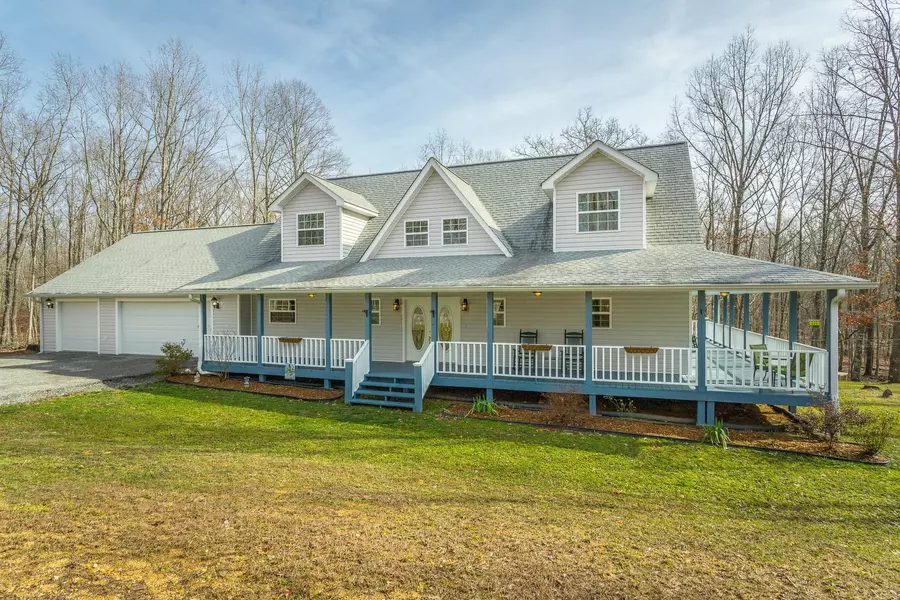 692 Whiteoak Swamps Road, Dunlap, TN 37327