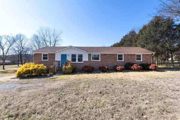 6318 Highway 109 N,  Lebanon,  TN 37087