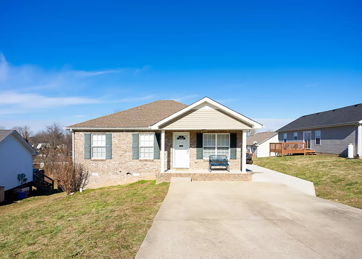 Clarksville, TN 37040,955 Russet Dr