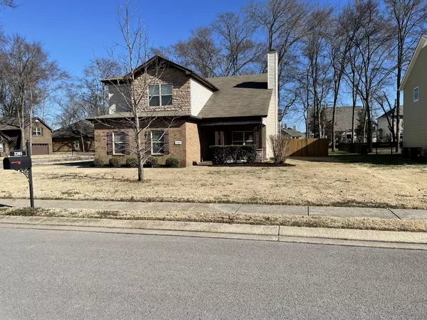 2205 Burnside Drive, Murfreesboro, TN 37128