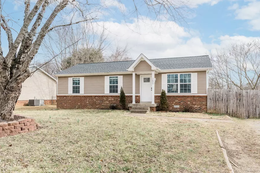 1495 Craig Dr, Clarksville, TN 37042