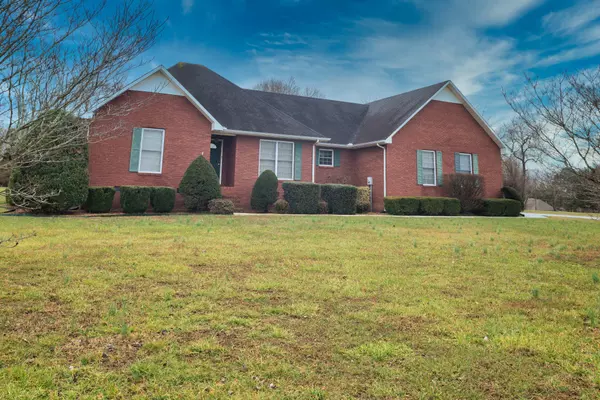 361 Audobon Dr, Winchester, TN 37398