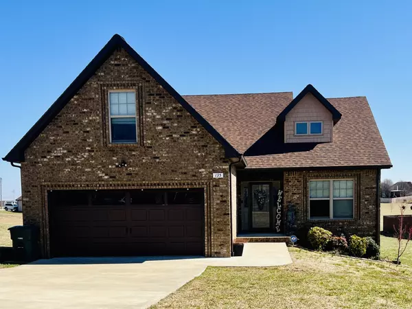 135 Irish Oaks Dr, Portland, TN 37148