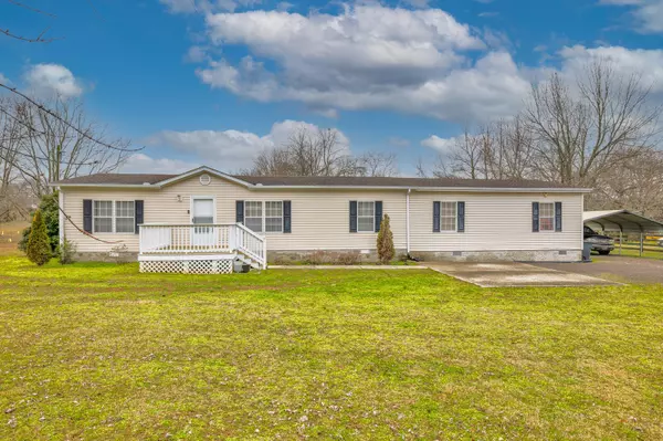 1014 Scott Rd, Bethpage, TN 37022