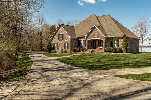 111 Beacon Light Cove, Hendersonville, TN 37075