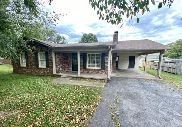 1706 Whippoorwill Dr, Lawrenceburg, TN 38464