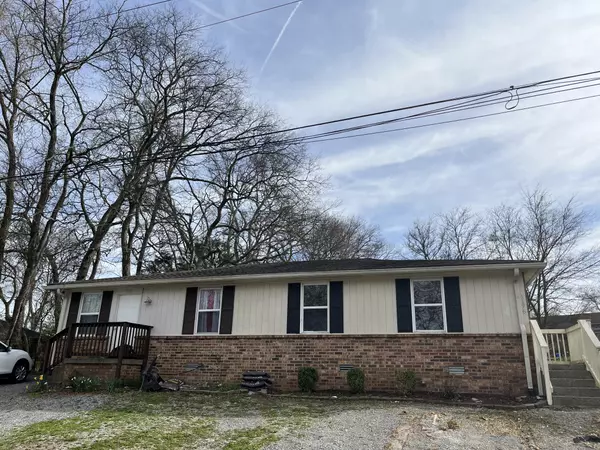 1176 Sioux Ter, Madison, TN 37115