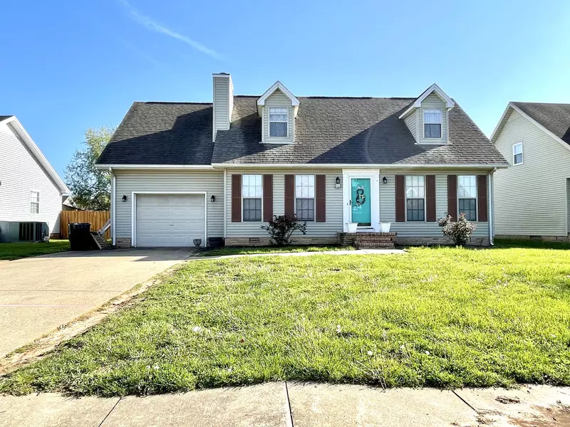 208 Sheridan Cir, Hopkinsville, KY 42240