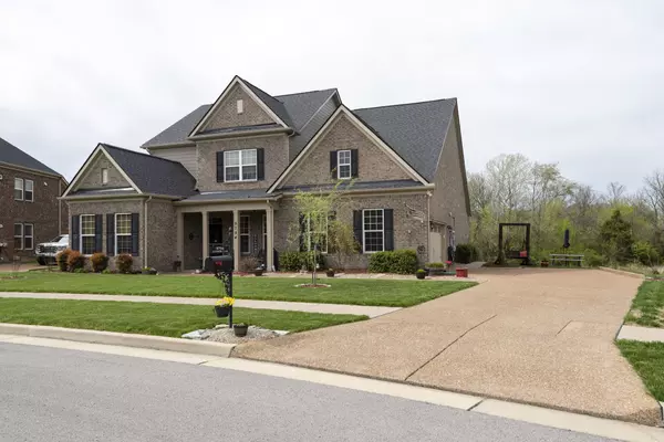 9794 Glenmore Ln, Brentwood, TN 37027