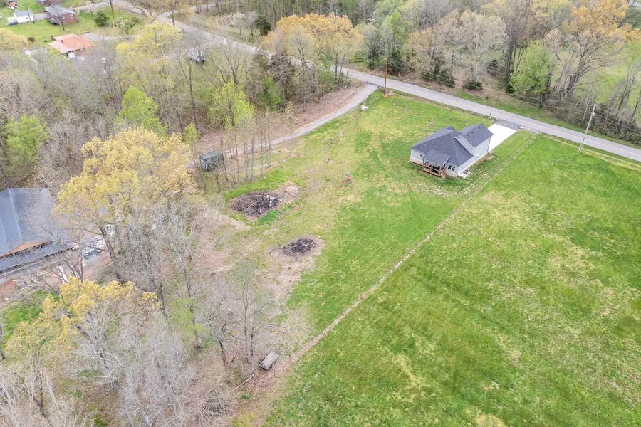 1470 Mount Herman Rd, Southside, TN 37171