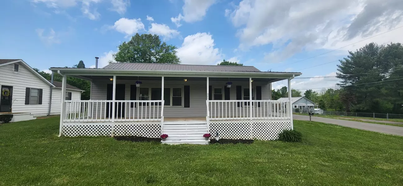 820 Central Avenue, Athens, TN 37303