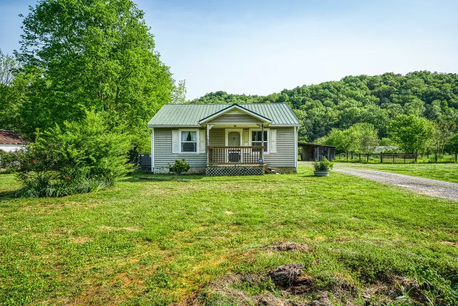 858 E Main St, Dowelltown, TN 37059