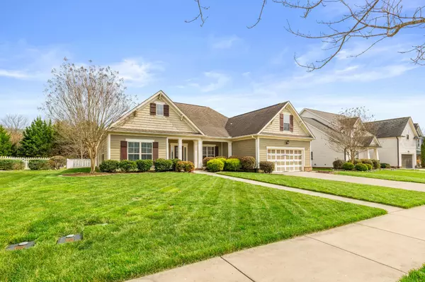 Ooltewah, TN 37363,8318 Front Gate Circle