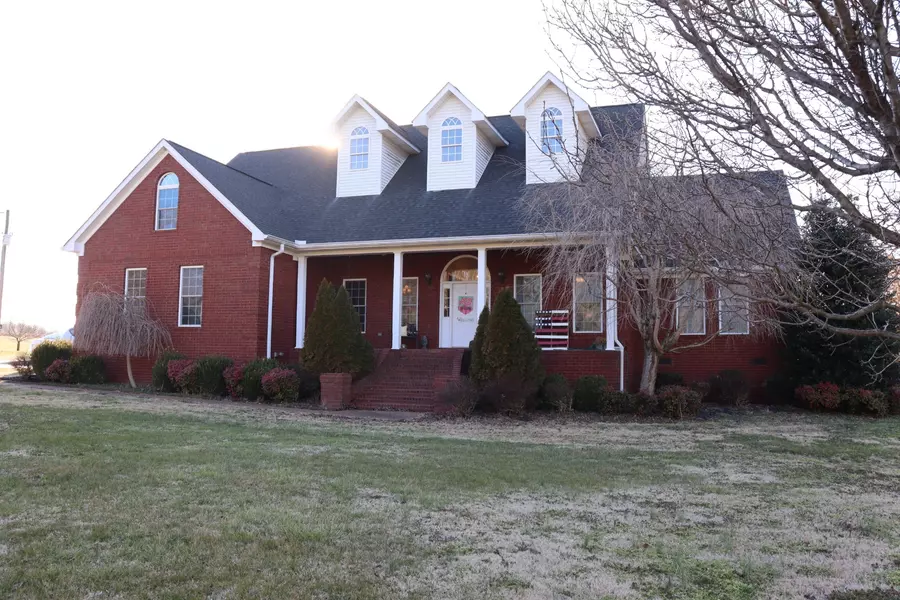 1729 Tumbling Creek Rd, Gleason, TN 38229