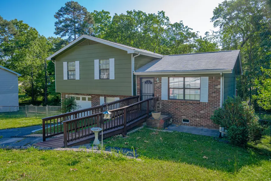 4131 E Freedom Circle, Ooltewah, TN 37363