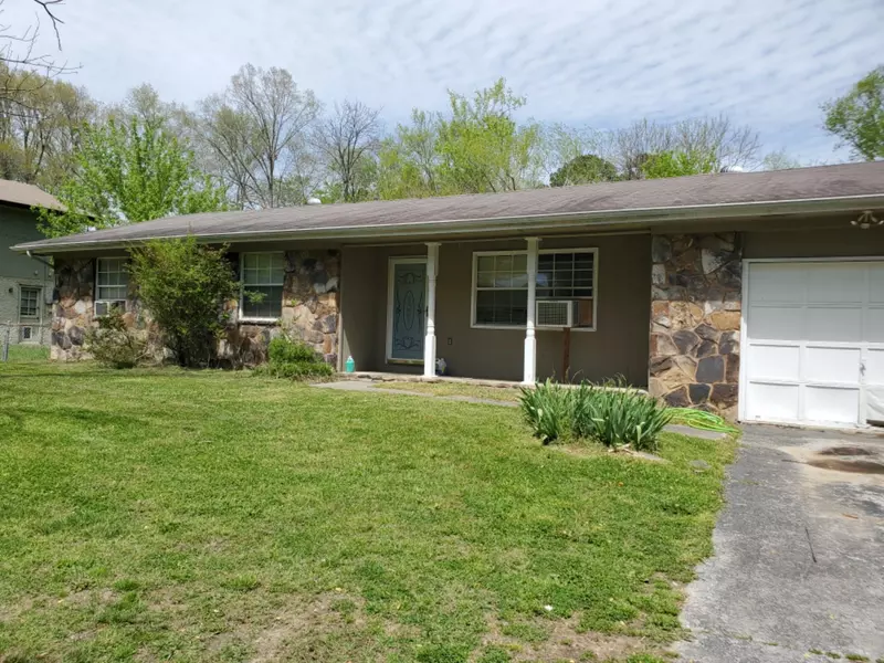 8606 Daisy Dallas Road, Hixson, TN 37343