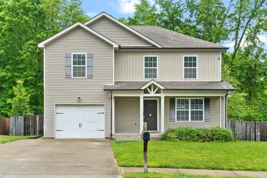 550 Magnolia Dr, Clarksville, TN 37042