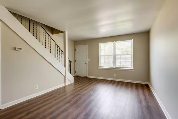 Old Hickory, TN 37138,817 Oak Leaf Dr