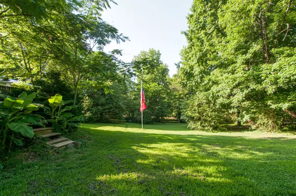 Vanleer, TN 37181,656 Old Dry Hollow Rd