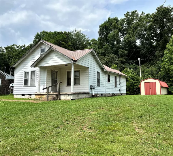 422 Stockard St, Waynesboro, TN 38485