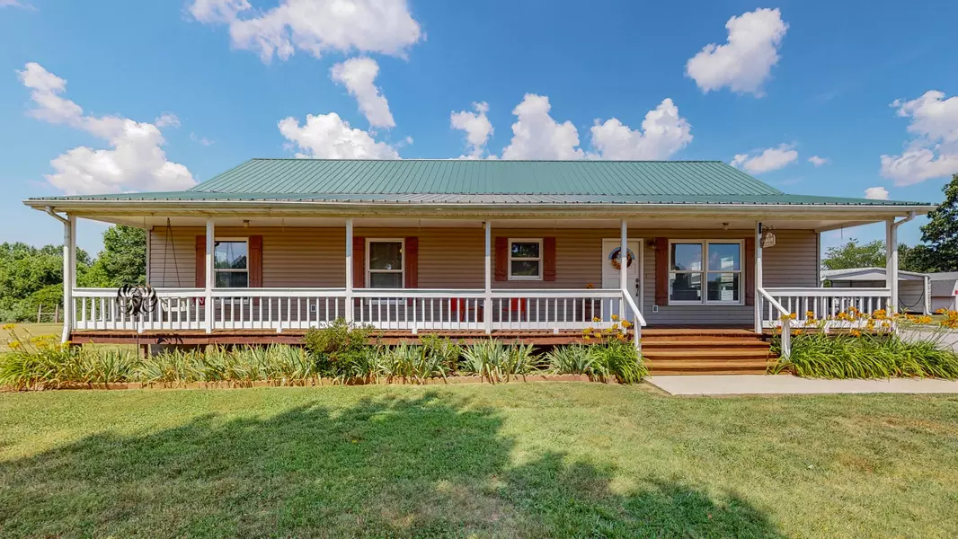 3260 Mobley Ridge Rd, Duck River, TN 38454