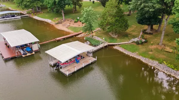 Winchester, TN 37398,156 Lake Ln