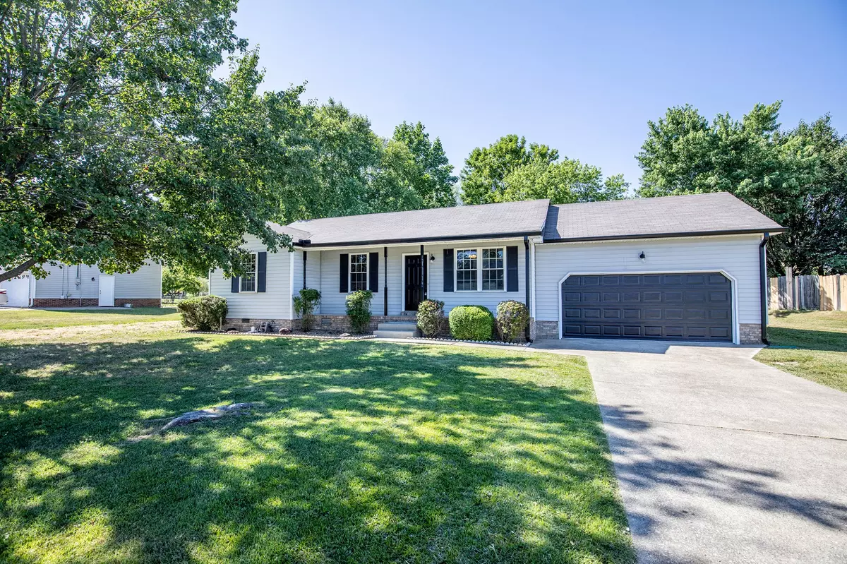 Greenbrier, TN 37073,1014 Sunday Silence Dr