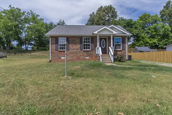 584 Brady Dr, Clarksville, TN 37042