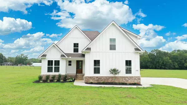 838 Longview Road, Shelbyville, TN 37160