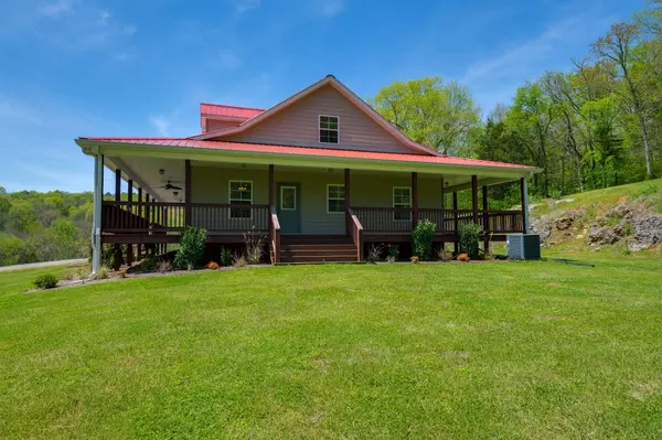 Hickman, TN 38567,357 Hackett Valley Rd