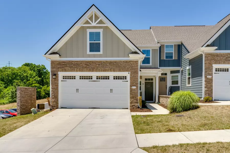 211 S Downs Cir, Goodlettsville, TN 37072