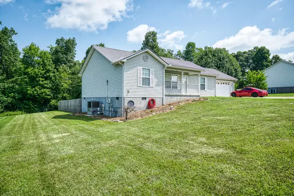 Crossville, TN 38571,717 Grace Hill Dr