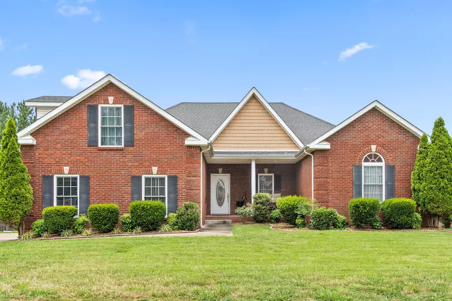 3247 Quincy Ln, Clarksville, TN 37043