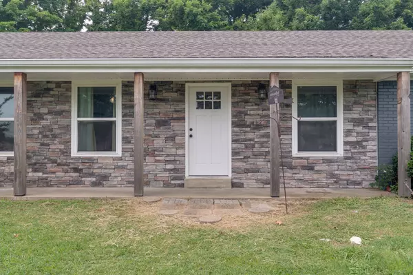 Hohenwald, TN 38462,514 Pine Cir