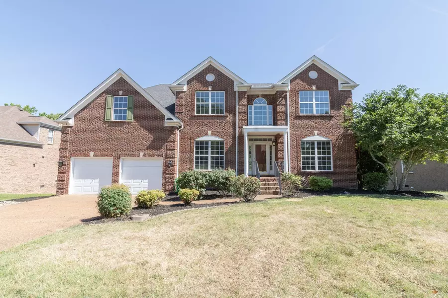 1312 Sweetwater Dr, Brentwood, TN 37027