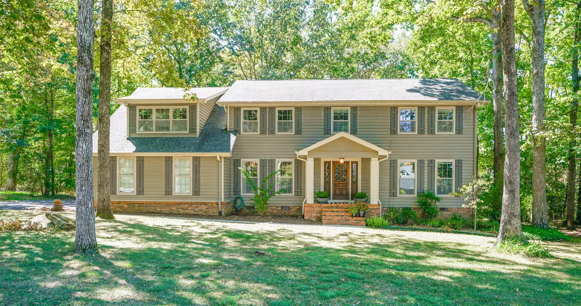 46 Mountain Cove Road, Signal Mountain, TN 37377