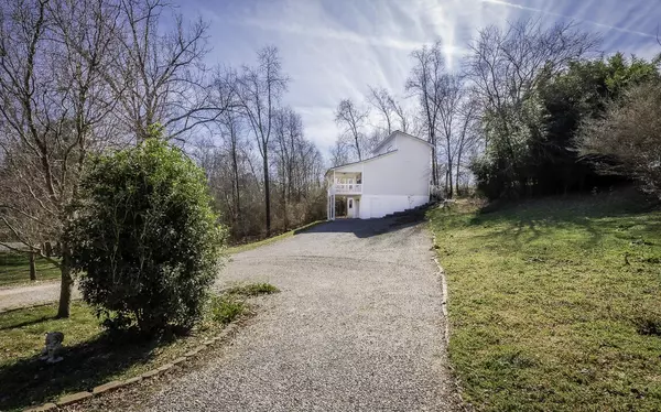 Cleveland, TN 37323,332 SE Nancy Cove