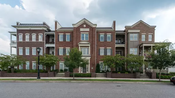 118 Front St #204, Franklin, TN 37064